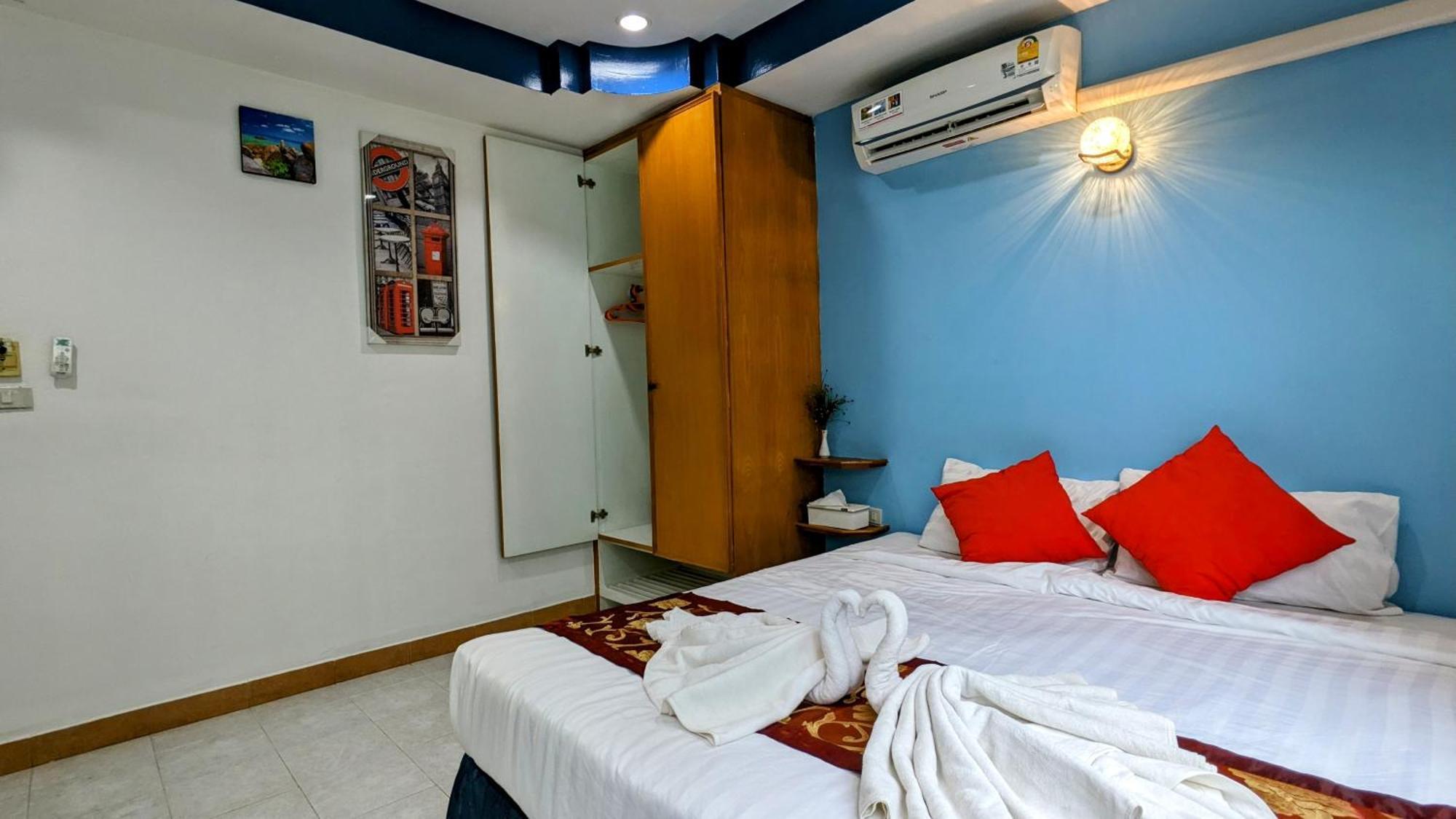 Patong Heaven House Restro & Bar酒店 外观 照片