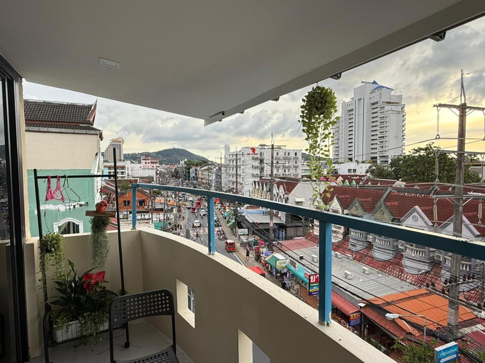 Patong Heaven House Restro & Bar酒店 外观 照片