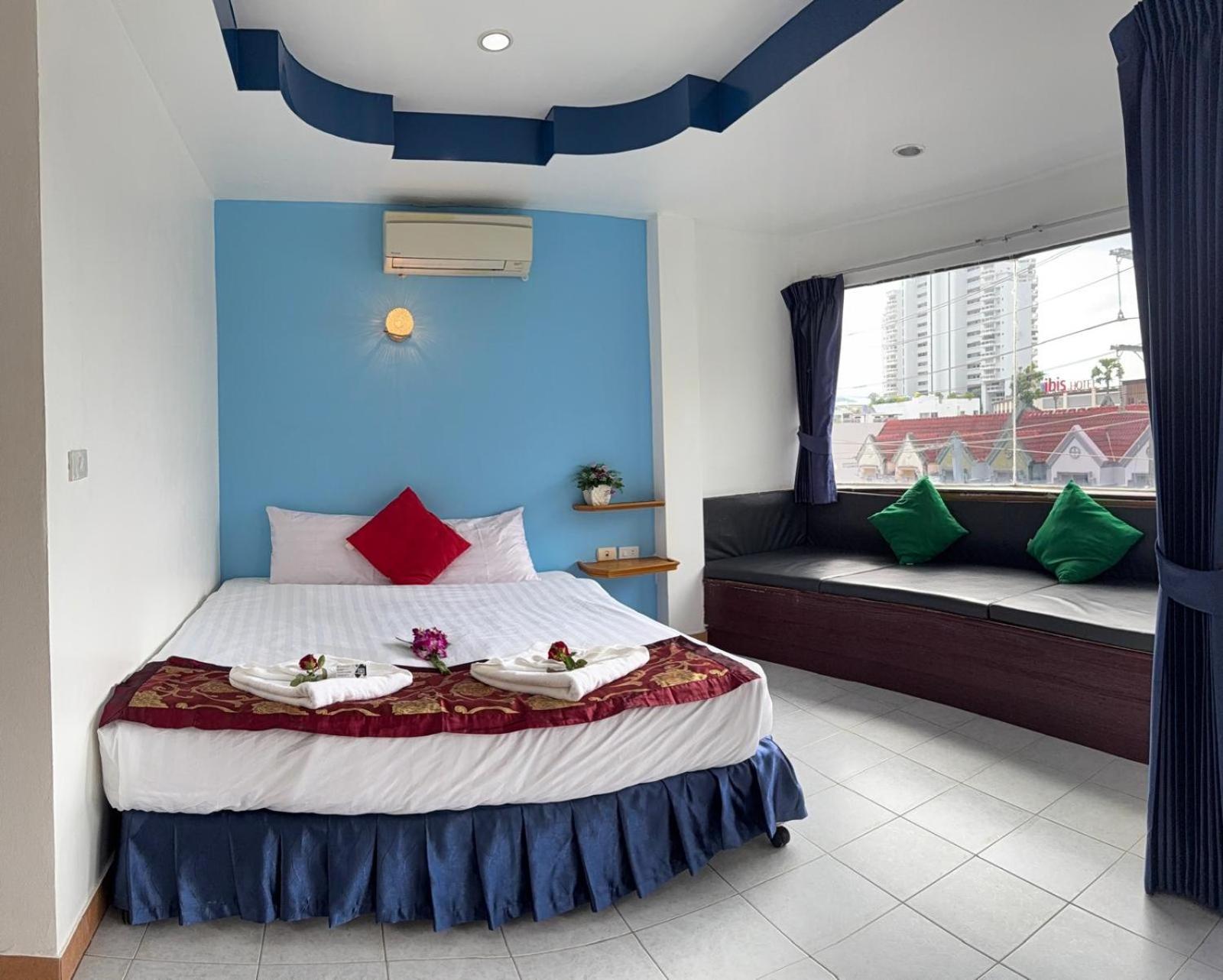 Patong Heaven House Restro & Bar酒店 外观 照片