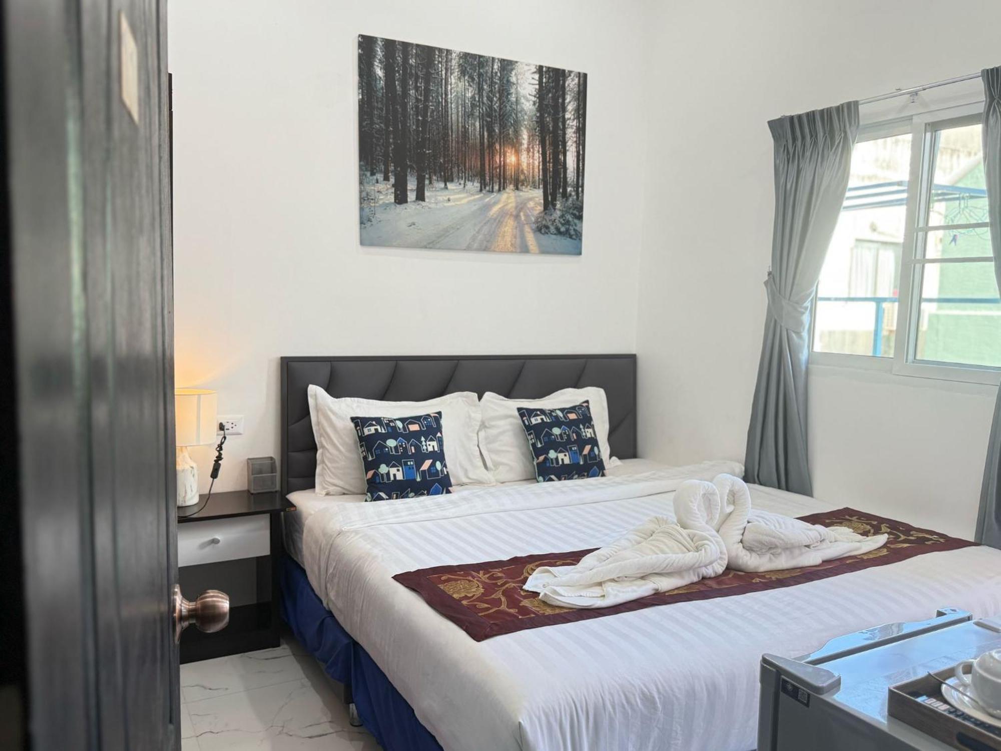 Patong Heaven House Restro & Bar酒店 外观 照片
