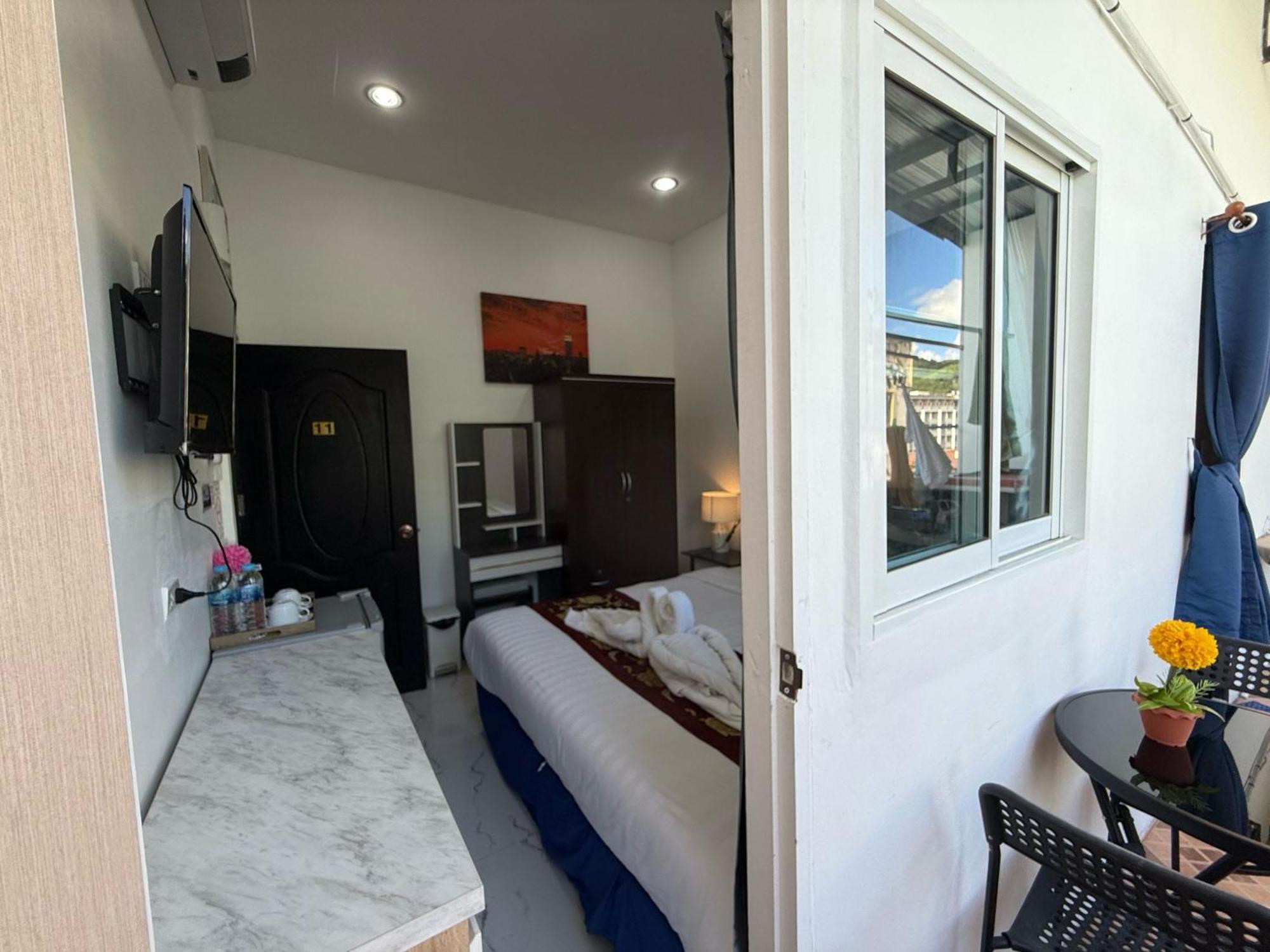 Patong Heaven House Restro & Bar酒店 外观 照片